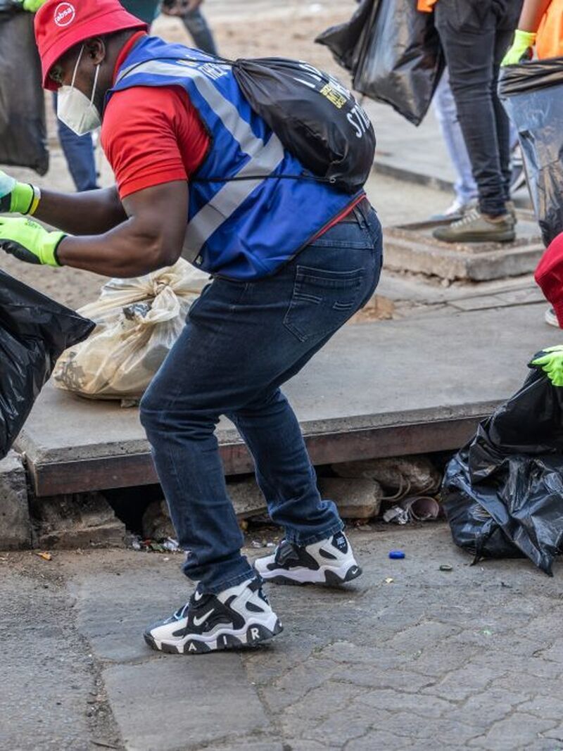 Mandela Day City Clean up gal