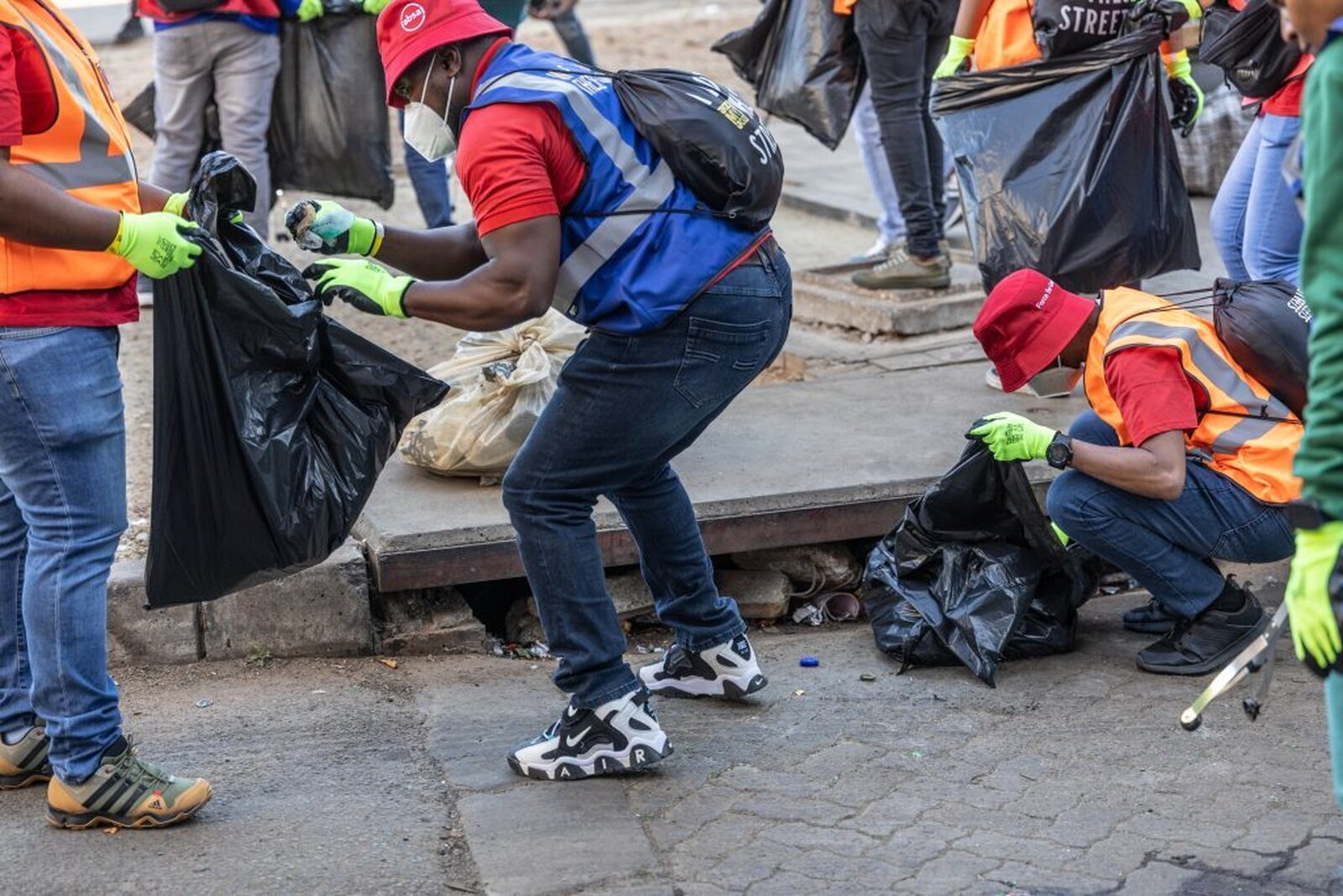 Mandela Day City Clean up gal