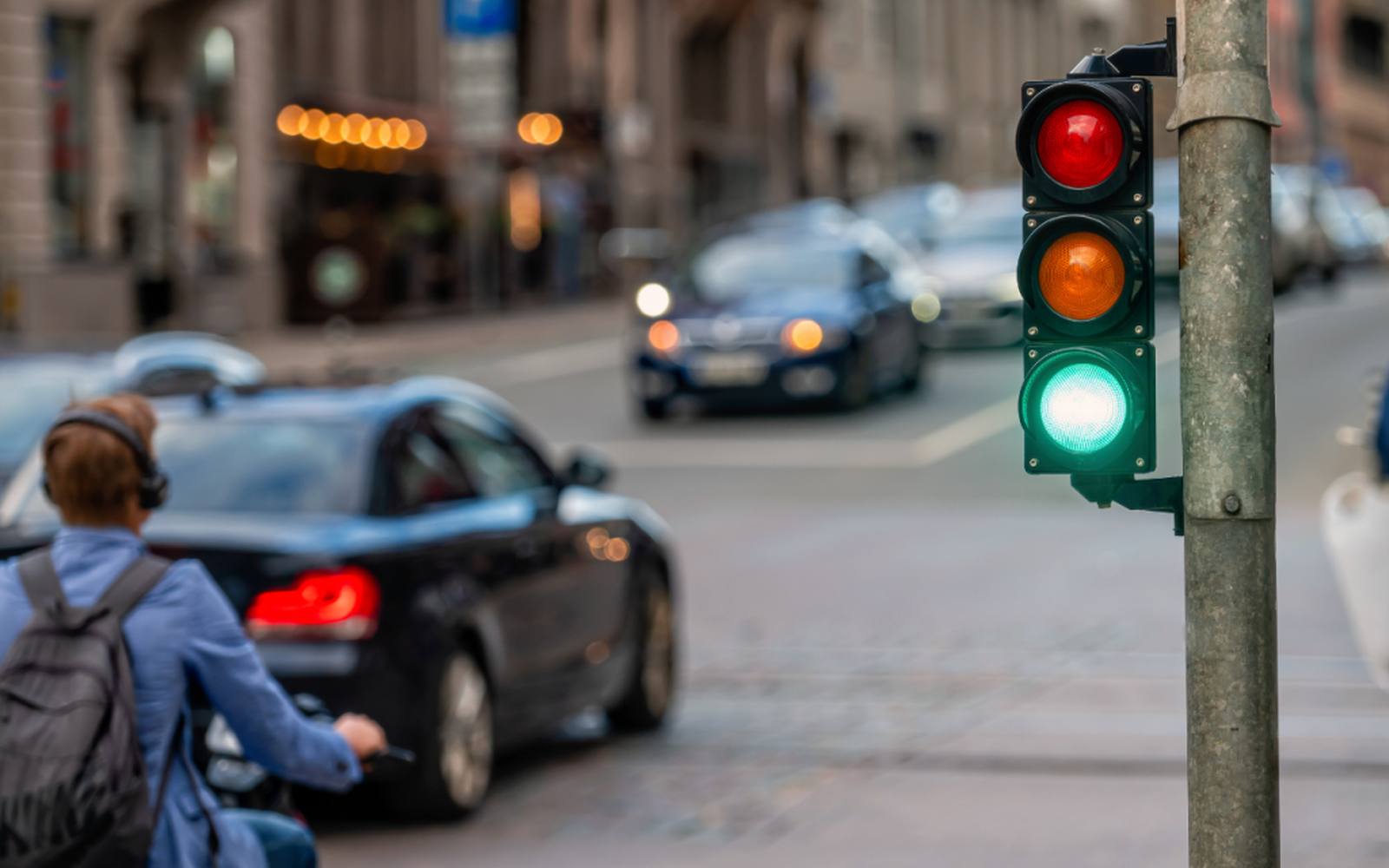 Traffic light 1024x640